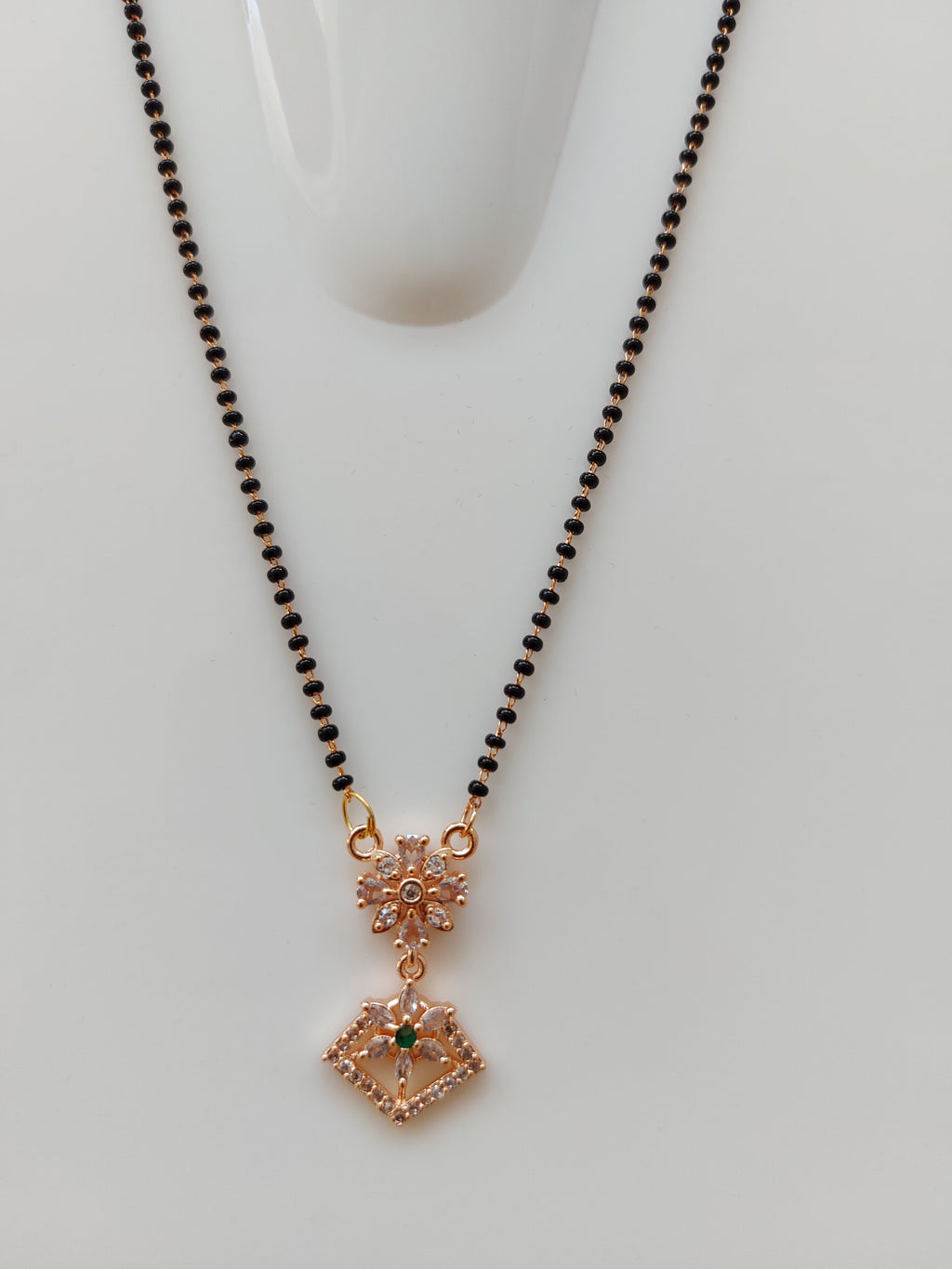 Beautiful_Rose_Gold_AD_Stone_Mangalsutra_102