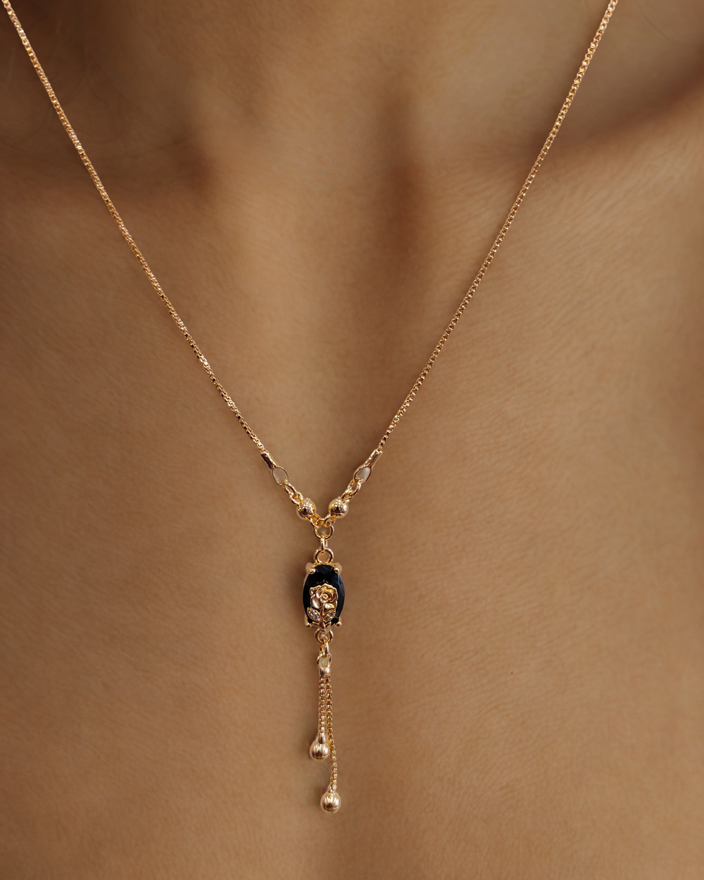 Rose Gold Chain Pendant with Black Stone