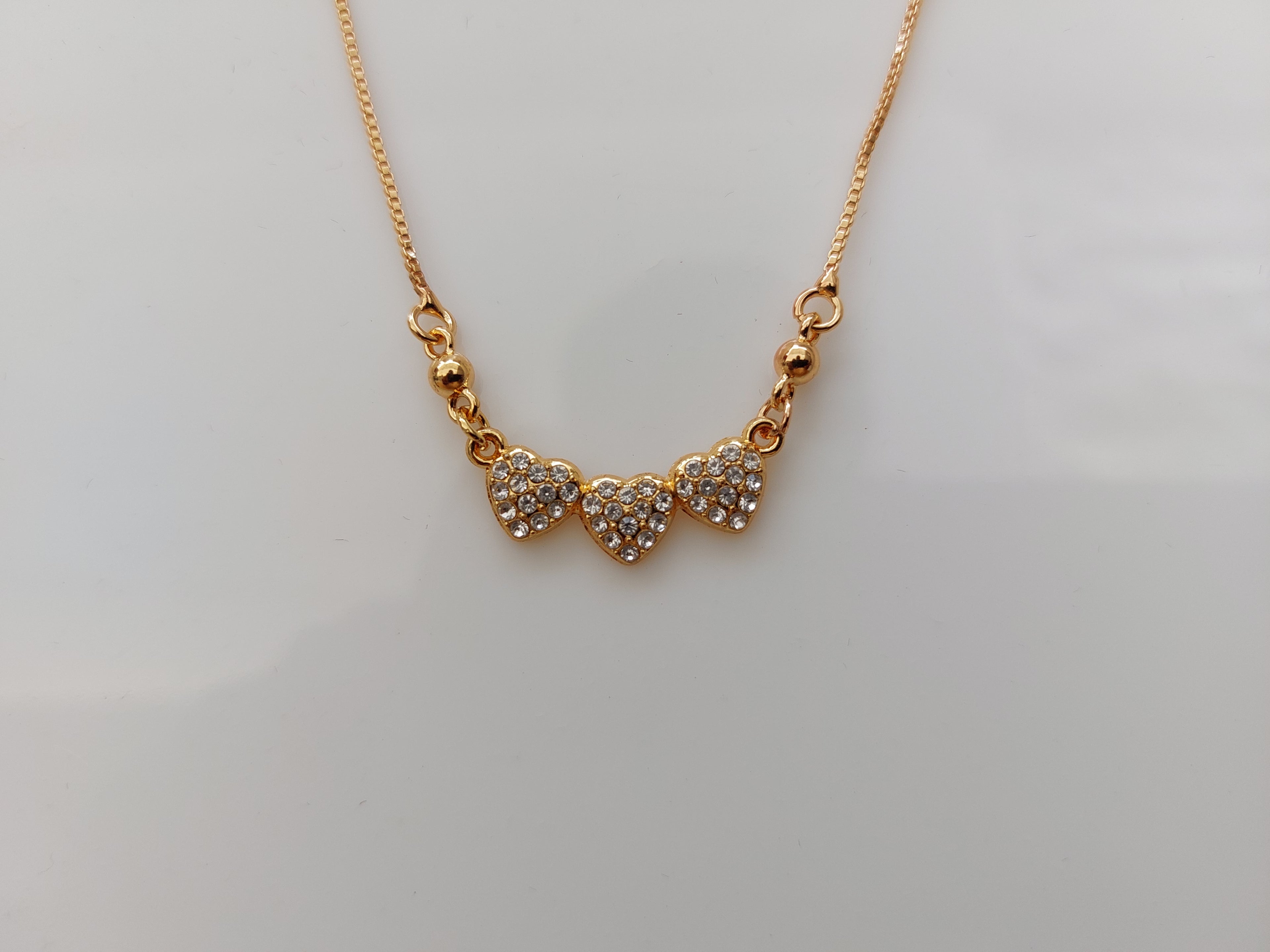 Triple_Heart_Stone_Pendant_2
